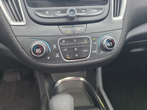 Used 2025 Chevrolet Malibu LT image 20