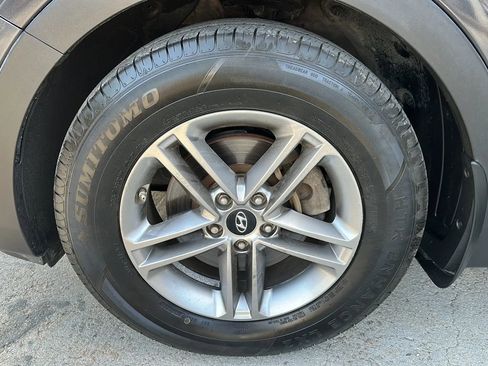 Used 2018 Hyundai Santa Fe Sport FWD image 44