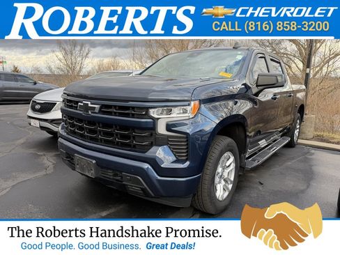 Used 2022 Chevrolet Silverado 1500 RST image 1