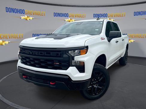 Used 2024 Chevrolet Silverado 1500 Custom Trail Boss AWD/4WD image 4