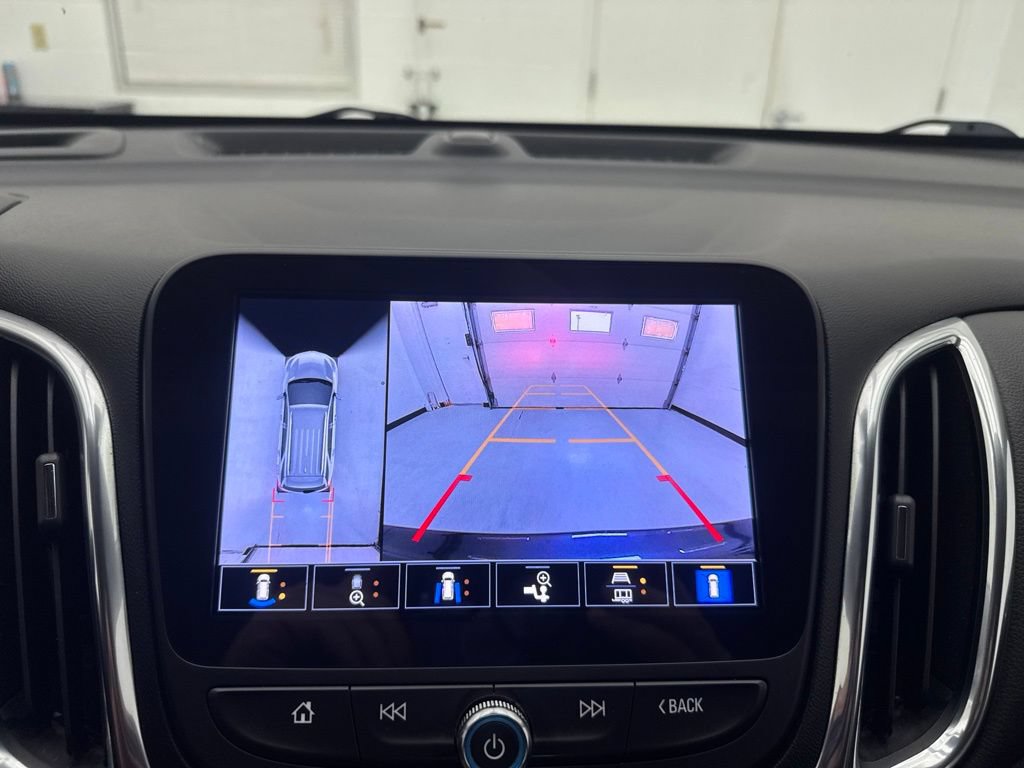 Used 2022 Chevrolet Equinox LT AWD/4WD image 23