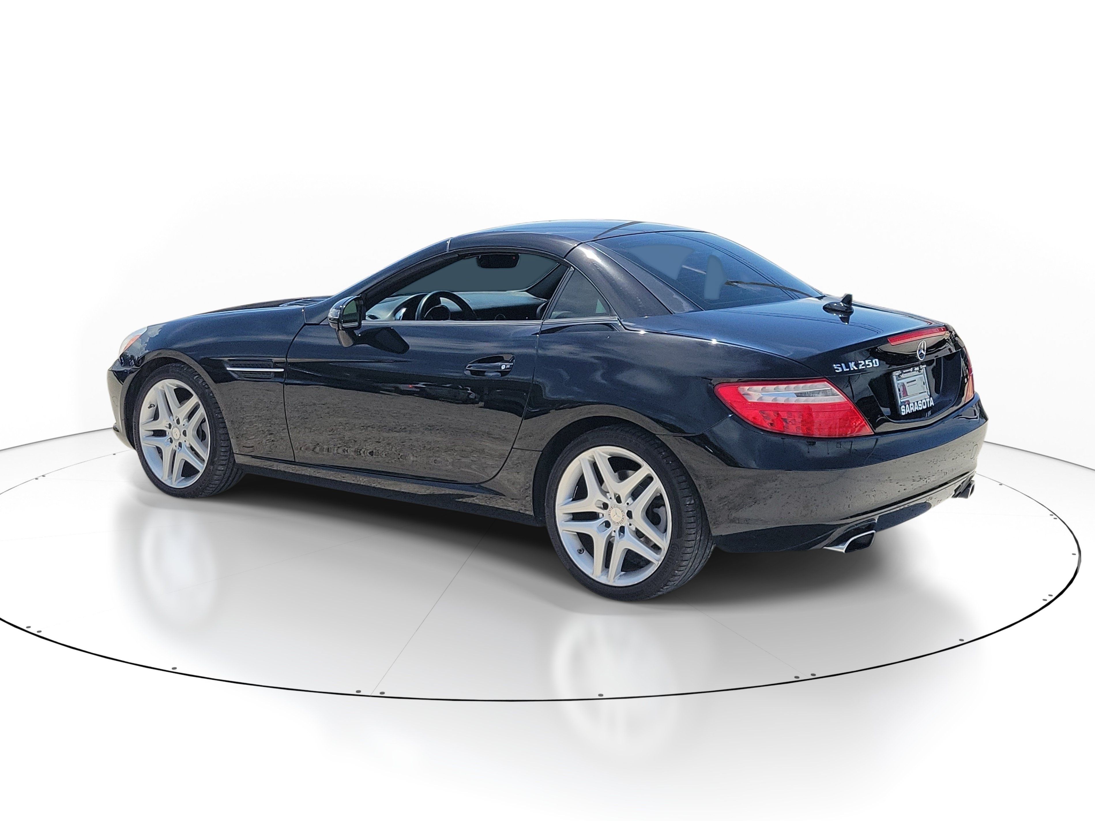 Used 2013 Mercedes-Benz SLK 250 image 4