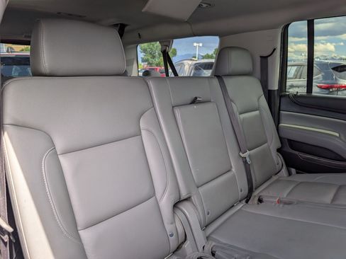 Used 2020 Chevrolet Suburban LT AWD/4WD image 33