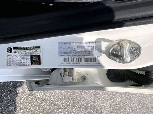 Used 2023 MAZDA MAZDA3 s FWD image 34