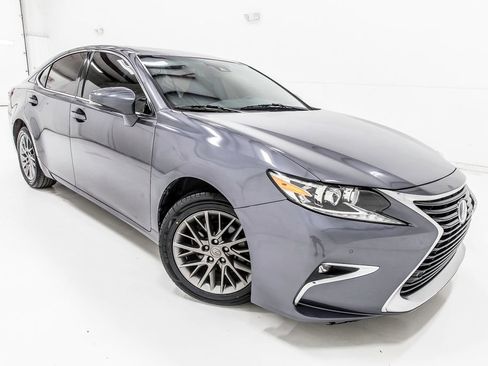 Used 2018 Lexus ES 350 w/ Premier Package FWD image 9