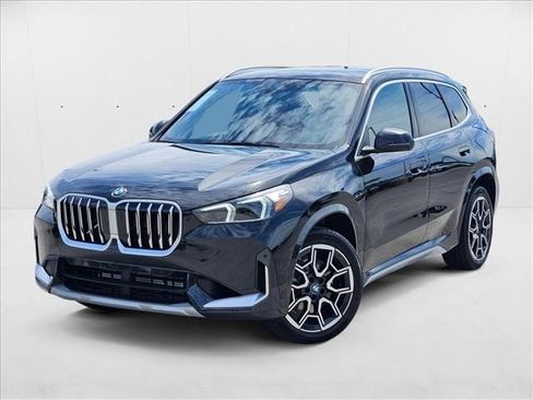 Used 2025 BMW X1 xDrive28i w/ Technology Package image 1