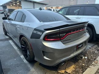Used 2018 Dodge Charger R/T video 4