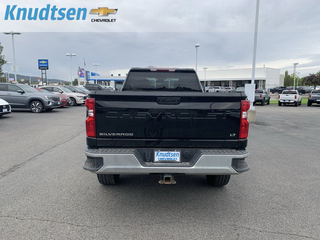 Used 2024 Chevrolet Silverado 3500 LT w/ Convenience Package AWD/4WD image 6