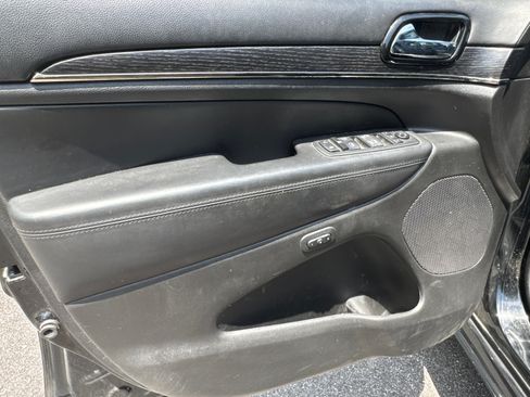 Used 2021 Jeep Grand Cherokee High Altitude AWD/4WD image 12