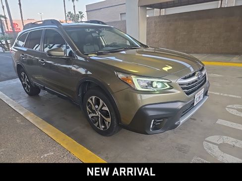 Used 2022 Subaru Outback Limited image 4