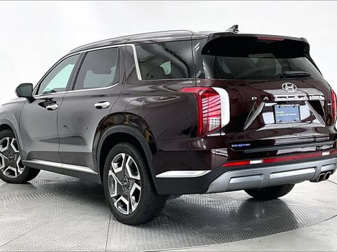Used 2023 Hyundai Palisade Limited w/ Cargo Package AWD/4WD image 12