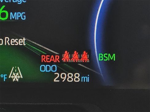 Used 2025 Toyota RAV4 XLE image 24