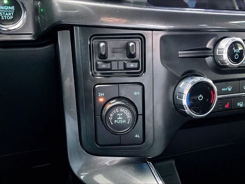 Used 2023 Ford F150 4x4 SuperCrew image 32