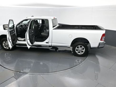 Used 2024 RAM 3500 Big Horn AWD/4WD image 24