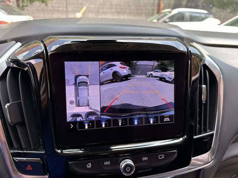 Used 2020 Chevrolet Traverse RS w/ LPO, Floor Liner Package AWD/4WD image 31