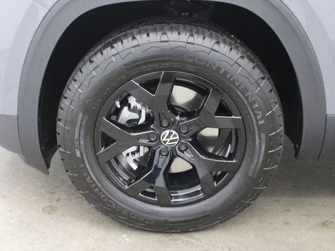 New 2026 Volkswagen Atlas Peak Edition AWD/4WD image 28