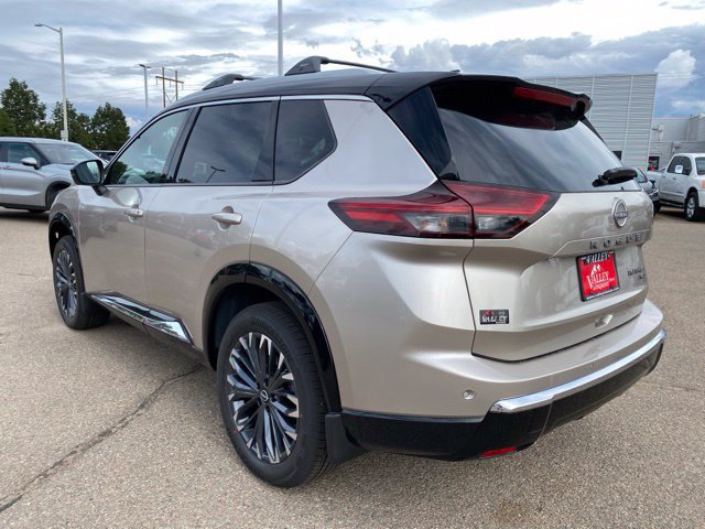 New 2026 Nissan Rogue Platinum AWD/4WD image 3