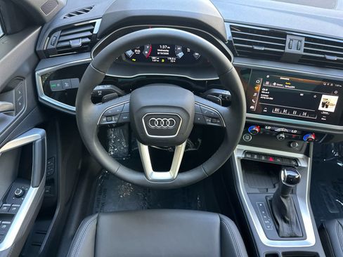 Used 2025 Audi Q3 2.0T Premium w/ Convenience Package AWD/4WD image 14