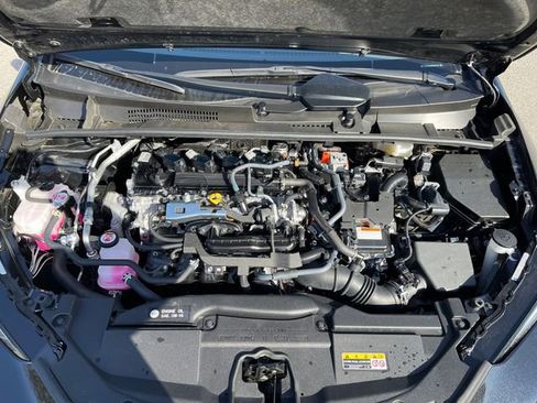 Used 2025 Toyota Prius LE image 17