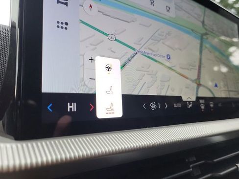 Certified 2025 Ford Explorer ST-Line image 23