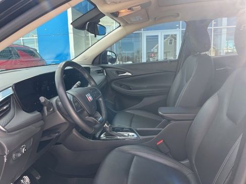 Used 2024 Buick Encore GX Sport Touring w/ Experience Buick Package image 18
