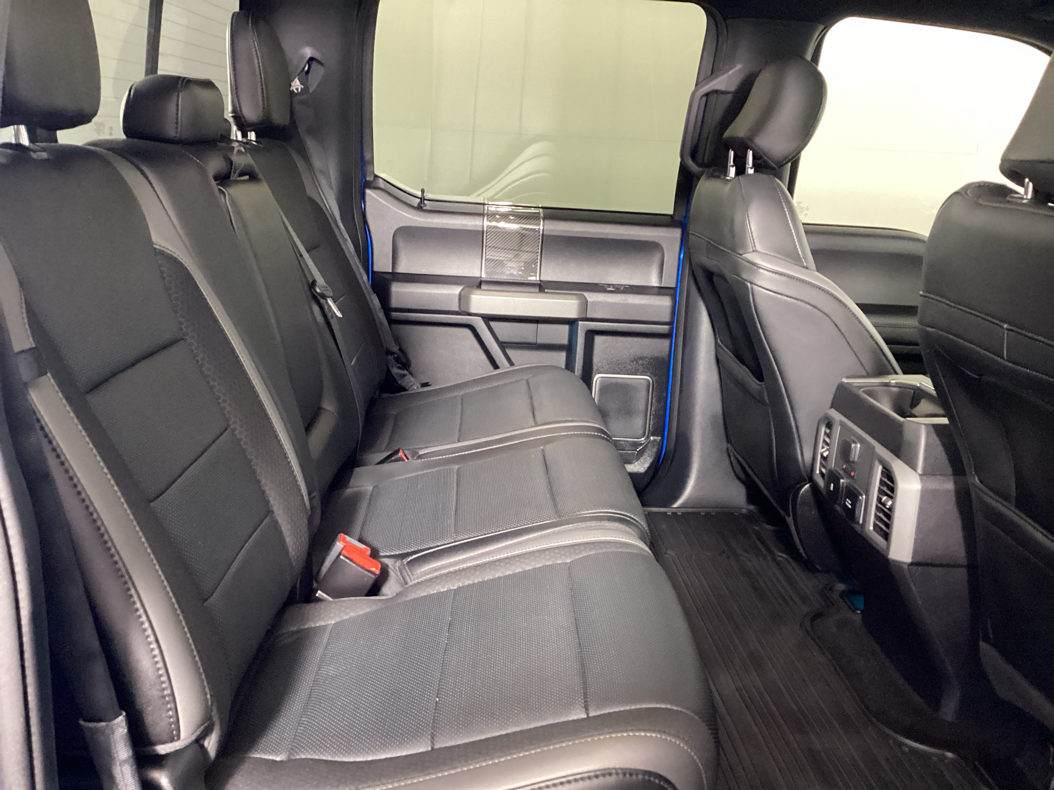 Used 2019 Ford F150 Raptor w/ Equipment Group 802A Luxury AWD/4WD image 14