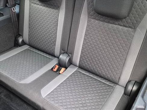 Used 2019 Volkswagen Tiguan S FWD image 17