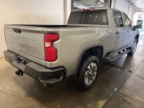 Used 2025 Chevrolet Silverado 2500 Custom w/ Custom Value Package AWD/4WD image 4