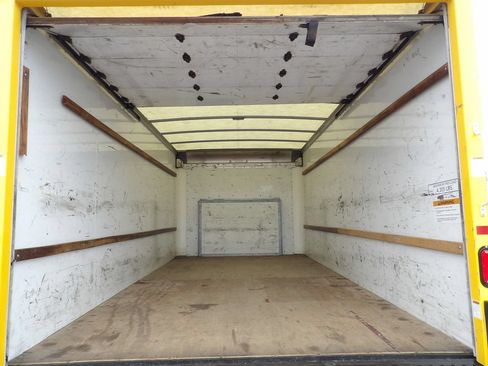 Used 2021 Ford E-350 and Econoline 350 Super Duty RWD image 35