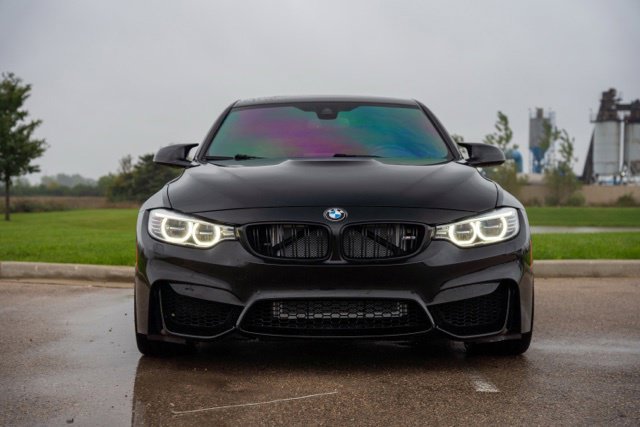 Used 2017 BMW M3 RWD image 2