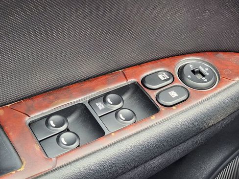 Used 2010 Hyundai Elantra GLS FWD image 23