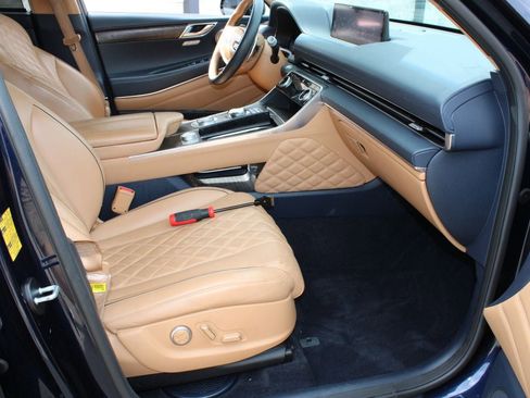 Used 2023 Genesis GV80 3.5T w/ Prestige Package image 16