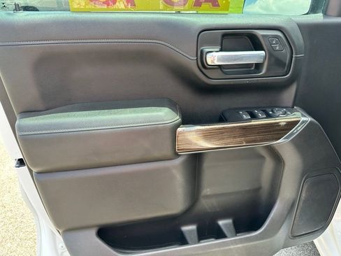 Used 2021 Chevrolet Silverado 1500 LT w/ Convenience Package II image 12