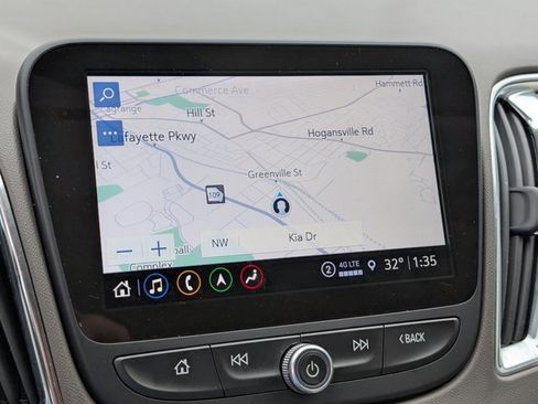 Used 2024 Chevrolet Malibu LT image 22