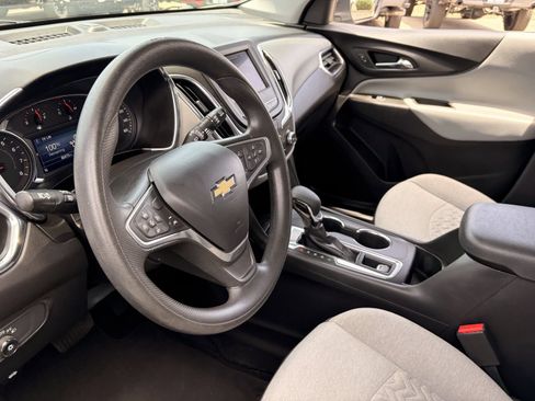 Used 2023 Chevrolet Equinox LT FWD image 17