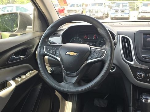 Used 2020 Chevrolet Equinox LS w/ LS Convenience Package FWD image 33
