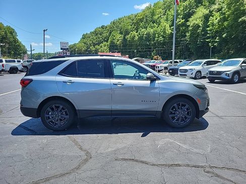 Used 2024 Chevrolet Equinox RS w/ RS Leather Package AWD/4WD image 6