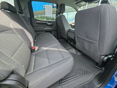 Used 2023 Chevrolet Silverado 1500 LT Trail Boss w/ Protection Package AWD/4WD image 14