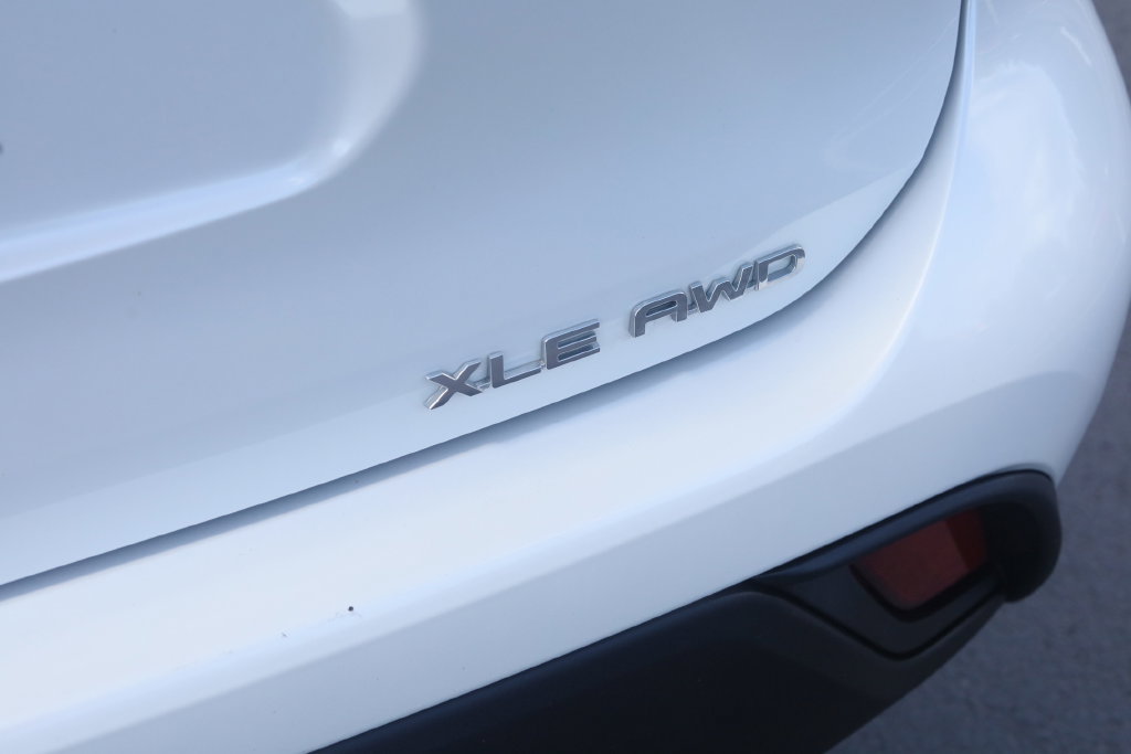 Used 2025 Toyota Highlander XLE AWD/4WD image 31