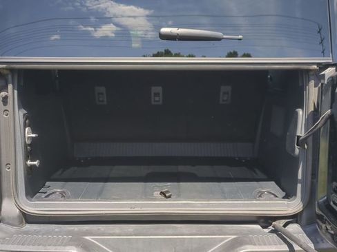 Used 2025 Ford Bronco Badlands AWD/4WD image 32
