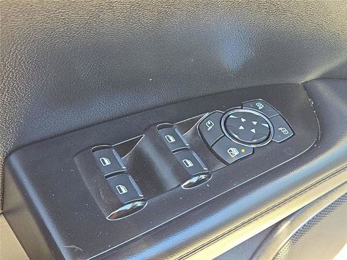 Used 2022 Lincoln Nautilus Reserve AWD/4WD image 14