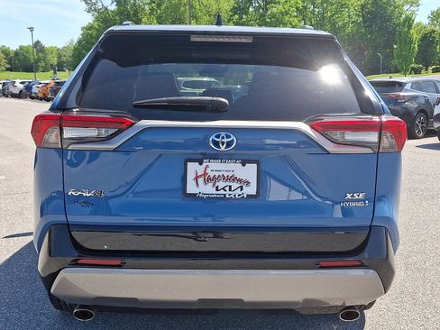 Used 2022 Toyota RAV4 XSE w/ XSE Grade Weather Package AWD/4WD image 5