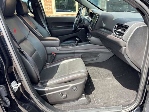 Used 2024 Dodge Durango GT image 27