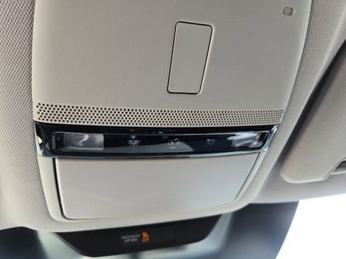 Certified 2025 Nissan Murano SV image 22