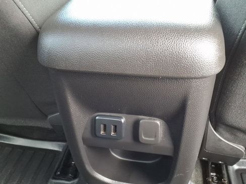Used 2016 Chevrolet Colorado LT w/ Midnight Edition AWD/4WD image 16