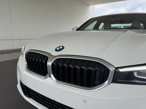 Certified 2025 BMW 330i Sedan w/ Premium Package RWD image 2