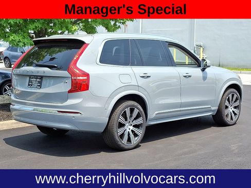 New 2025 Volvo XC90 T8 Ultra w/ Protection Package Premier image 6