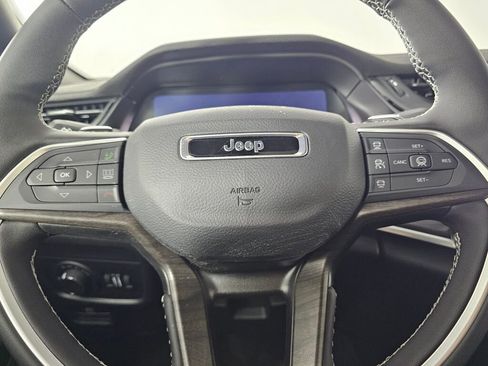 New 2026 Jeep Grand Cherokee Altitude image 23