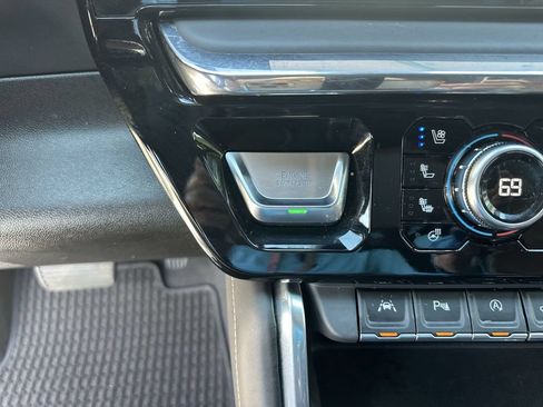 Certified 2024 GMC Sierra 1500 Denali Ultimate AWD/4WD image 17