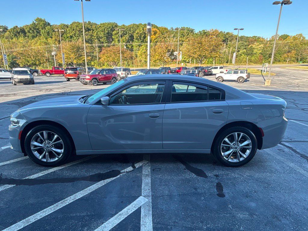Used 2022 Dodge Charger SXT AWD/4WD image 5